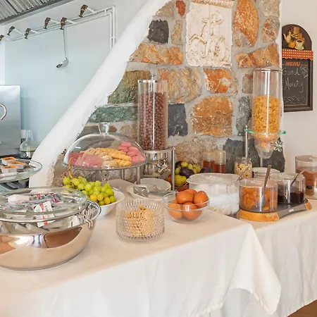 Ξενοδοχείο με διαμερίσματα Castillio Μαλτεζάνα